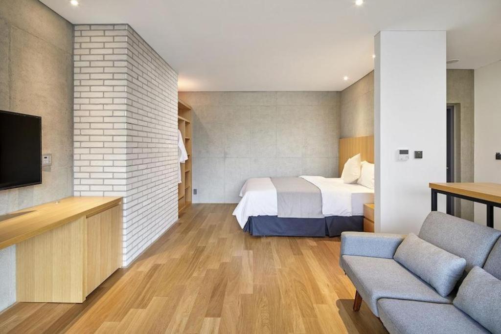 Hotel Haus Gapyeong Exterior photo
