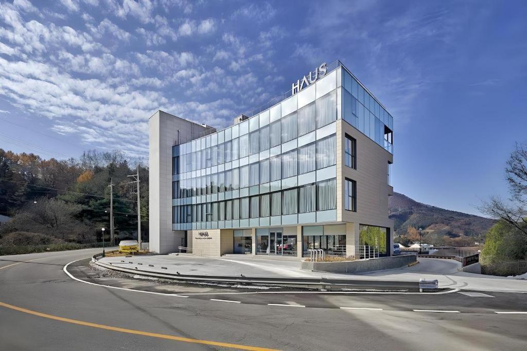 Hotel Haus Gapyeong Exterior photo